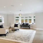 Rent 7 bedroom house in South East England