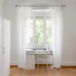 Rent a room of 369 m² in Lisboa