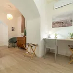 Rent 3 bedroom apartment of 80 m² in Milano