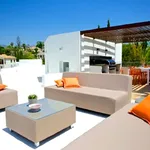 Rent 4 bedroom house of 1390 m² in Marbella