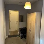 Rent 4 bedroom house in Salford