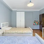 Rent 3 bedroom apartment in Porto