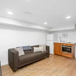 Appartement de 1011 m² avec 1 chambre(s) en location à Toronto (Roncesvalles)