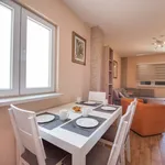 Rent 1 bedroom apartment of 65 m² in Split