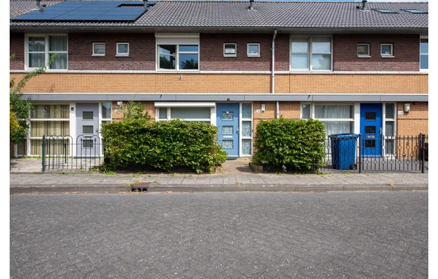 Huur 4 slaapkamer huis van 115 m² in Almere