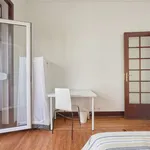 Rent a room in lisbon