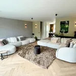 Rent 6 bedroom house of 214 m² in De Uithof