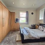 Rent 7 bedroom house in East Midlands