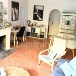 Rent 3 bedroom apartment of 83 m² in Noisy-le-Roi