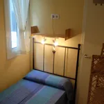 Rent 4 bedroom apartment in Barcelona