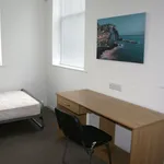 Rent 5 bedroom flat in South West England