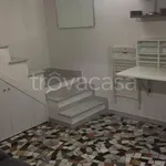 Rent 1 bedroom apartment of 40 m² in Napoli