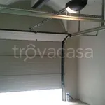 Affitto 4 camera appartamento di 185 m² in Brescia