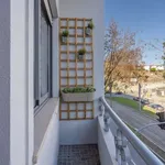 Rent 2 bedroom apartment in porto