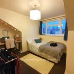 Rent 6 bedroom house in Leeds