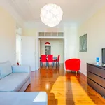 Rent 4 bedroom apartment of 95 m² in Lisbon