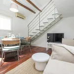 Rent 4 bedroom apartment of 58 m² in Madrid