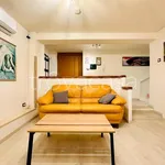 Rent 2 bedroom apartment of 55 m² in Napoli