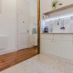 Rent 2 bedroom apartment of 700 m² in Lisbon