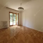 Rent 6 bedroom house of 240 m² in budapest