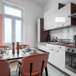 Rent 5 bedroom apartment of 15 m² in Frankfurt