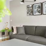 Rent 2 bedroom apartment of 35 m² in Paris