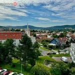 Pronajměte si 4 ložnic/e byt o rozloze 75 m² v Brno-Komín