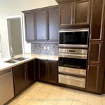 Rent 4 bedroom apartment in Vaughan (Maple)