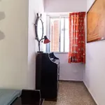 Rent 2 bedroom apartment of 18 m² in Valencia