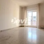 Affitto 2 camera appartamento di 85 m² in Portici