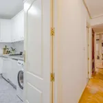 Rent a room of 120 m² in madrid