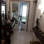 Rent 4 bedroom apartment in Barcelona