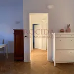 Rent 3 bedroom apartment of 90 m² in Milano