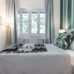 Rent 2 bedroom apartment in Milan