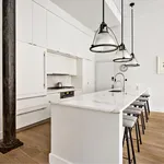 Rent 4 bedroom apartment of 232 m² in New York