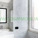 Rent 5 bedroom apartment of 100 m² in Roma