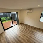 Rent 2 bedroom house of 860 m² in Auckland