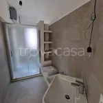 Rent 3 bedroom apartment of 90 m² in Milano