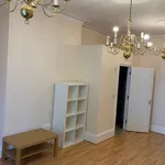 Rent 4 bedroom flat in West Midlands