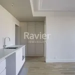 Appartement de 102 m² avec 4 chambre(s) en location à Paris