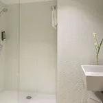 Rent 1 bedroom apartment of 28 m² in Barcelona