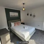 Rent 5 bedroom house in North East England