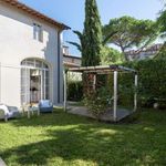 Rent 3 bedroom apartment of 160 m² in Firenze