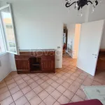 Rent 4 bedroom apartment of 70 m² in Adria