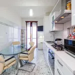 Rent a room of 125 m² in milan