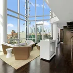 Rent 3 bedroom apartment of 255 m² in New York