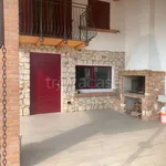 Affitto 1 camera casa di 120 m² in Malo