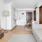 Rent 4 bedroom apartment of 40 m² in Lisboa