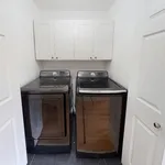 Appartement de 592 m² avec 3 chambre(s) en location à Montreal