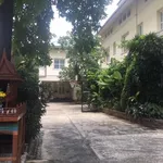 Rent 6 bedroom house of 350 m² in Bangkok